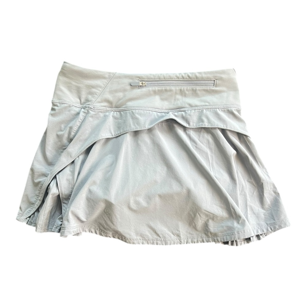 LULULEMON ATHLETICA Play Off The Pleats Skirt '13" in Silver Lilac Size 4